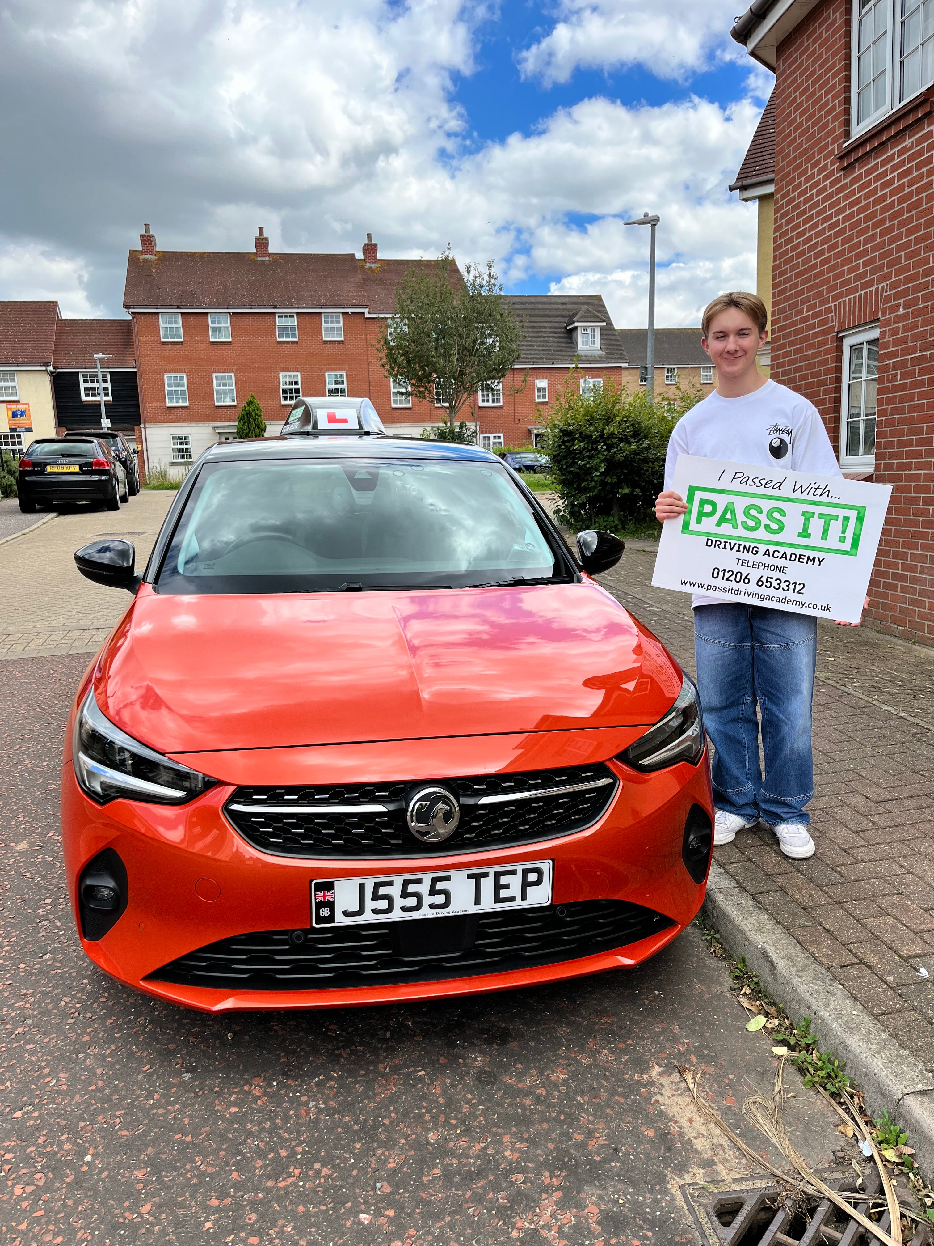 Automatic - 10 Hour Package (SAVE £20) - DEPOSIT ONLY